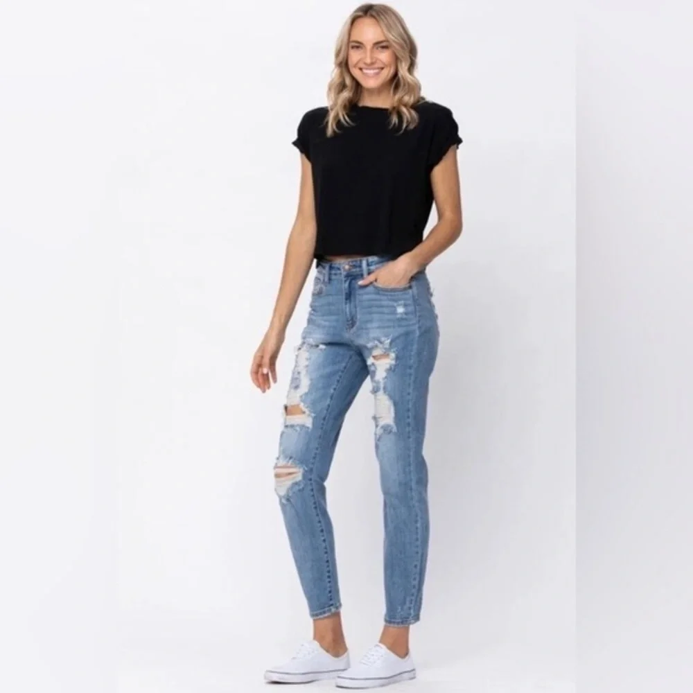 Judy Blue Womens Jeans, Medium Blue, Destroyed Detail, Boyfriend Fit, Size 28